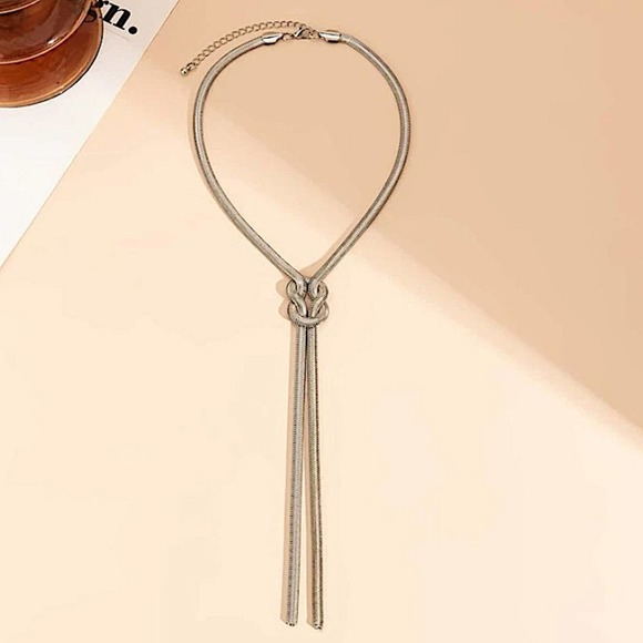 Silver Knot Tassel Snake Flat Herringbone Vintage Necklace - Picture 8 of 9